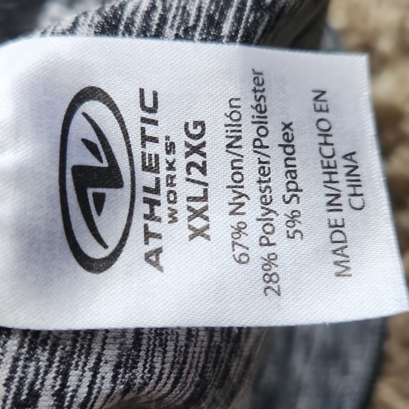 Athletic Works womans sports bra size 2XL with adjustable straps - Picture 4 of 5